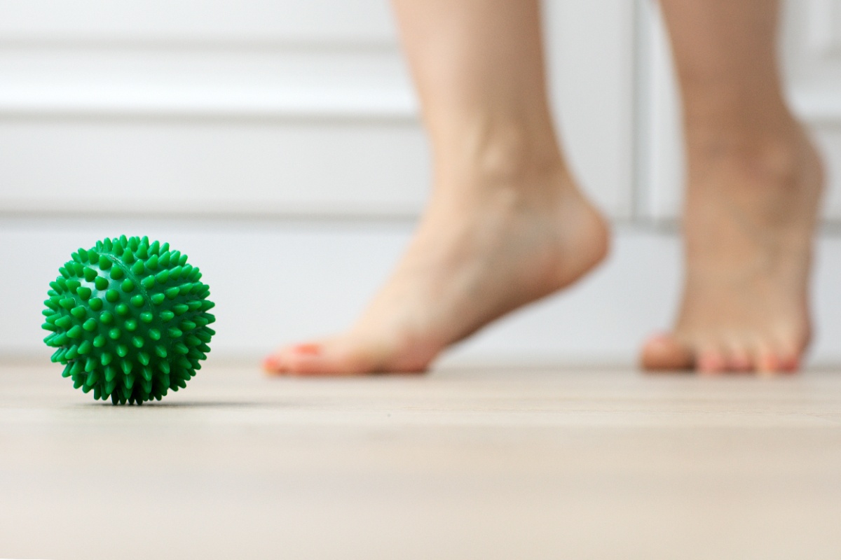 Où trouver une balle de massage pour les pieds en pharmacie et comment l&rsquo;utiliser ?